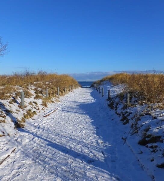 Zugang zum Achterwasser in der Winterzeit