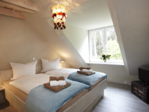 Blankenfohrt-Strandwohnung-Standard-Obergeschoss-Schlafzimmer-4